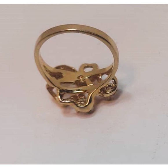 Sweetly Unique Golden Ribbon Rhinestone Ring Size 7 - Picture 10 of 12